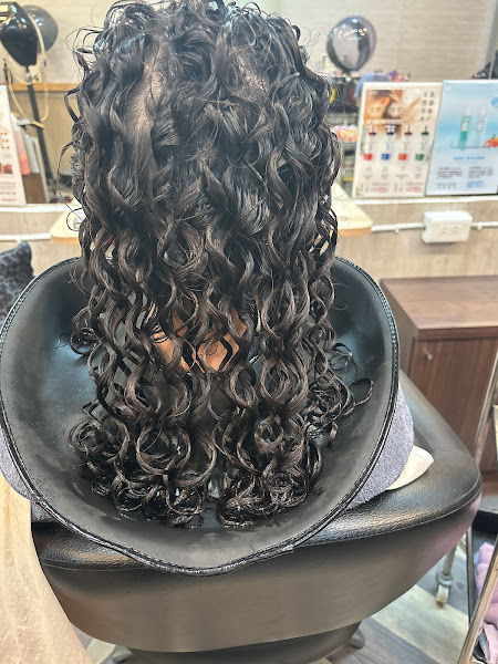 就是愛美 hair salon 店面